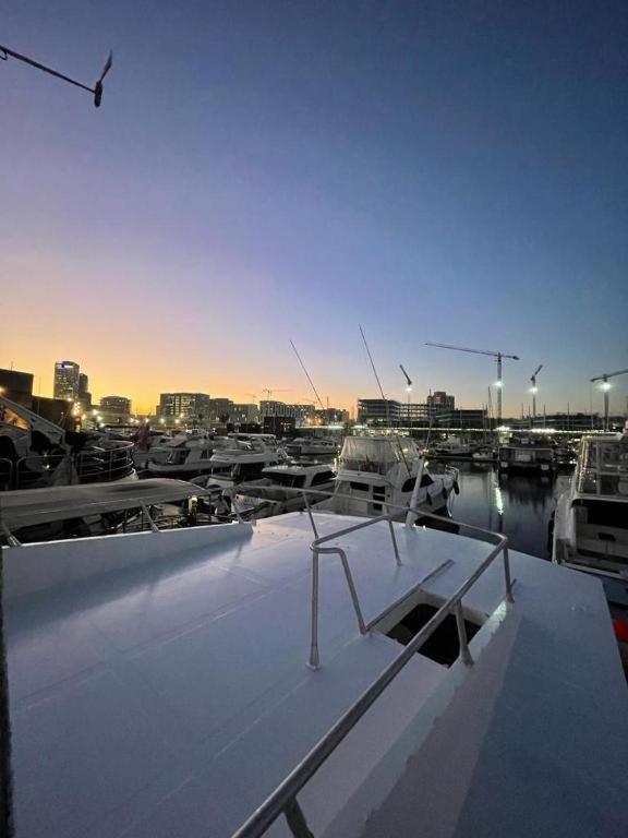 Yate Aloha Hotel ซานต์อาเตรียเดเบซอซ ภายนอก รูปภาพ